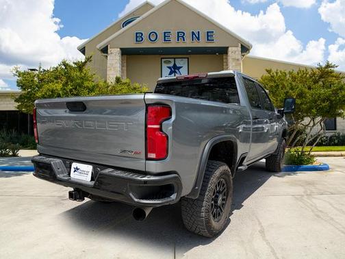 Sterling Gray Metallic 2024 Chevrolet Silverado 2500 ZR2