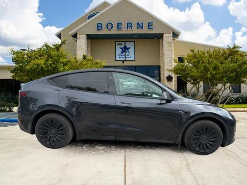 Gray 2025 Tesla Model Y Long Range