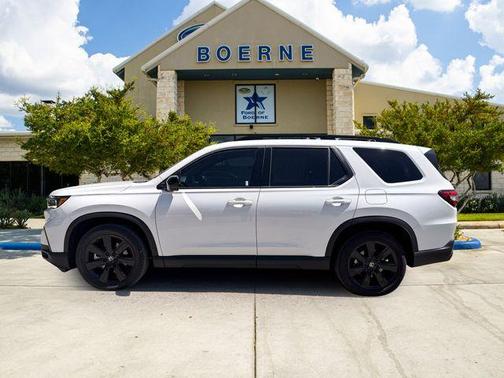 White 2025 Honda Pilot Black Edition