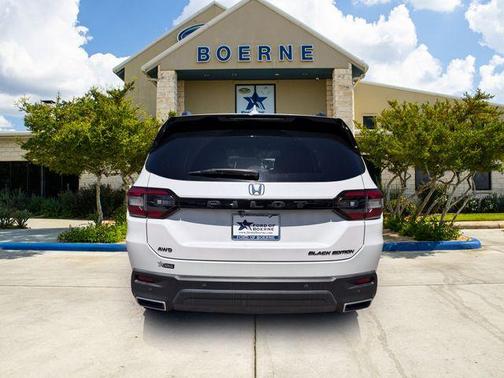 White 2025 Honda Pilot Black Edition