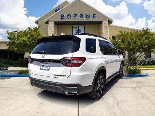 White 2025 Honda Pilot Black Edition
