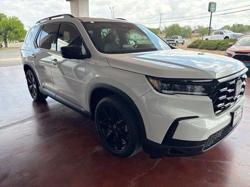 White 2025 Honda Pilot Black Edition