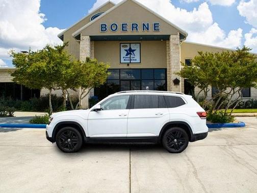 2018 Volkswagen Atlas 3.6L SEL Premium