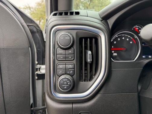 2022 Chevrolet Silverado 1500 Limited LT Trail Boss