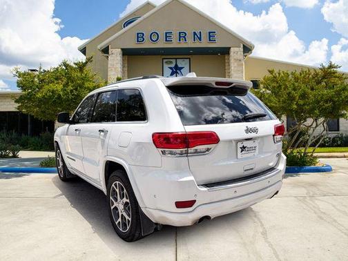 Ivory 2019 Jeep Grand Cherokee Overland