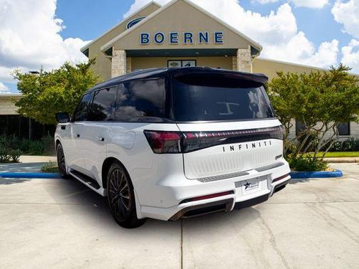 2t Radiant Whit 2026 INFINITI QX80 AUTOGRAPH