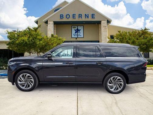Starlight 2025 Lincoln Navigator L Reserve