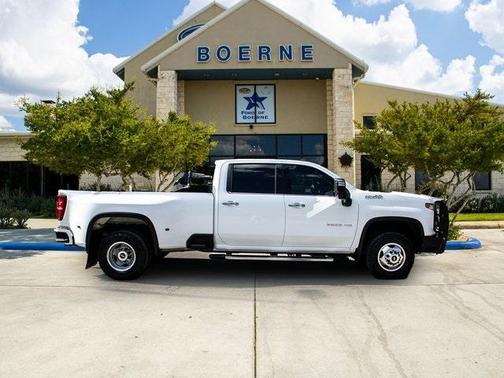 2023 Chevrolet Silverado 3500 High Country