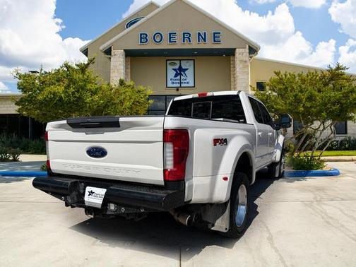 White Platinum Clearcoat Metallic 2019 Ford F-450 Lariat