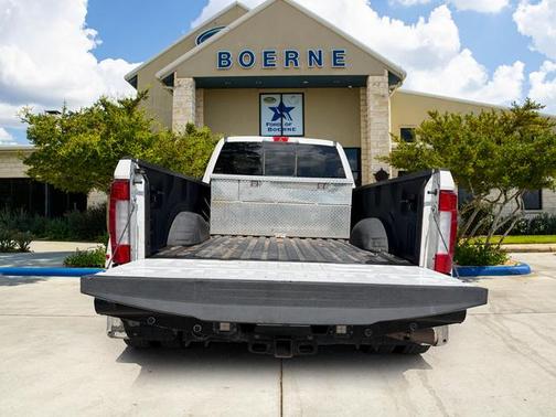 White Platinum Clearcoat Metallic 2019 Ford F-450 Lariat