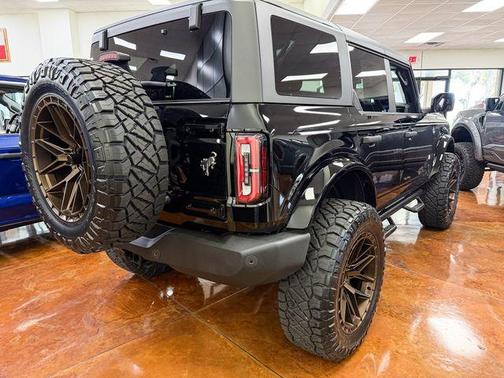 Shadow Black 2026 Ford Bronco Outer Banks