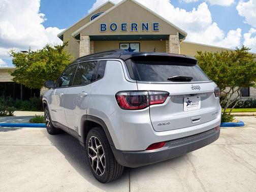 Silver Zynith 2025 Jeep Compass Limited