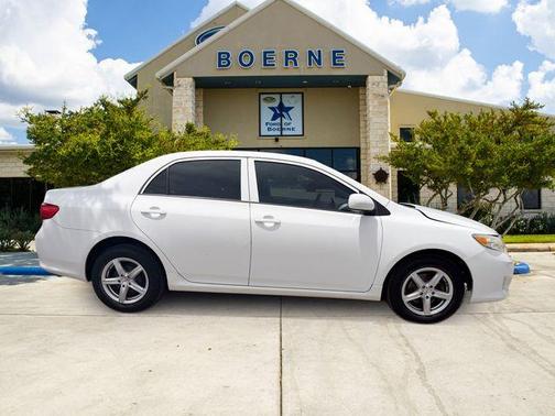 White 2010 Toyota Corolla LE