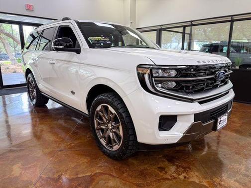 Star White 2026 Ford Expedition King Ranch