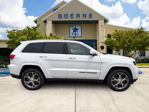 Bright White Clearcoat 2018 Jeep Grand Cherokee Limited