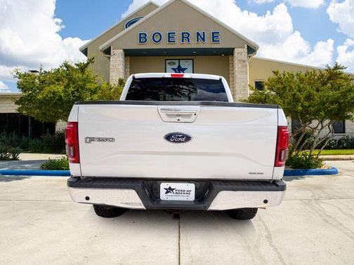 White Platinum Clearcoat Metallic 2016 Ford F-150 Lariat