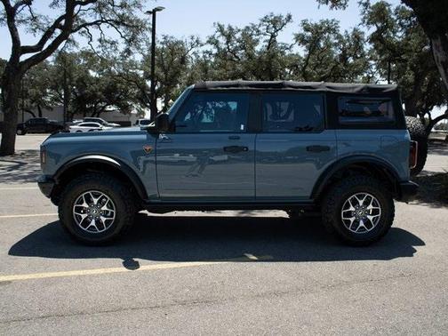 2021 Ford Bronco Badlands