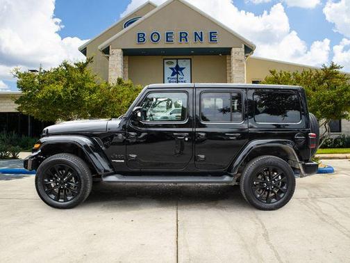 2022 Jeep Wrangler Unlimited Sahara High Altitude