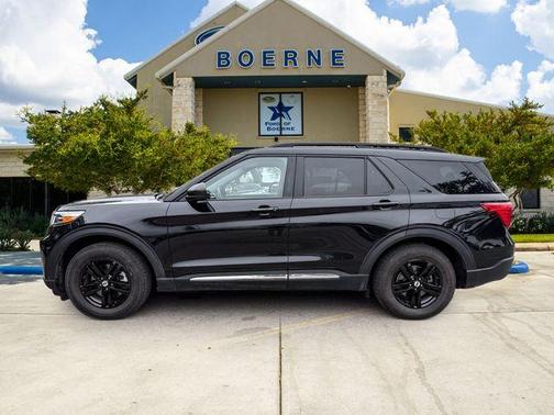 Black Metallic 2023 Ford Explorer XLT
