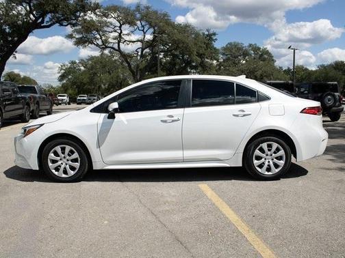 2024 Toyota Corolla Hybrid LE