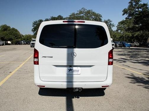 2023 Mercedes-Benz Metris Base