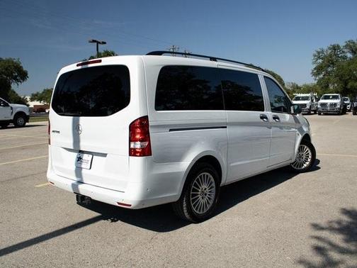 2023 Mercedes-Benz Metris Base