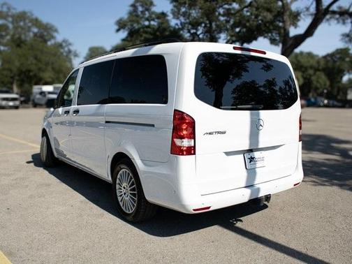 2023 Mercedes-Benz Metris Base