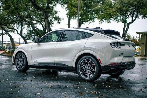 2024 Ford Mustang Mach-E GT