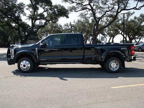 2024 Ford F-450 Lariat