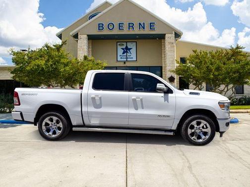 Bright White Clearcoat 2022 RAM 1500 Big Horn