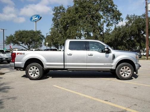 2022 Ford F-350 Platinum