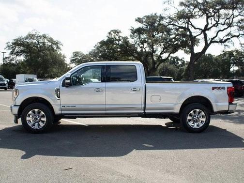 2022 Ford F-350 Platinum