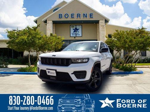 Bright White Clearcoat 2023 Jeep Grand Cherokee Altitude