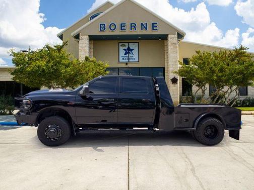 Diamond Black 2025 RAM 3500 Laramie