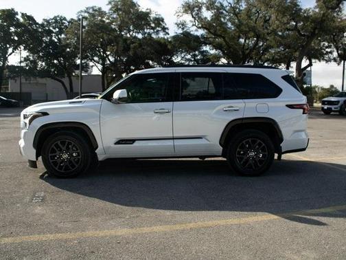 2023 Toyota Sequoia 