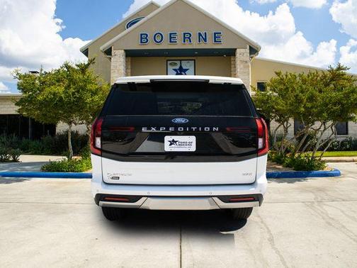 Star White 2025 Ford Expedition Max Platinum