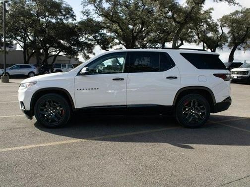 2021 Chevrolet Traverse Premier