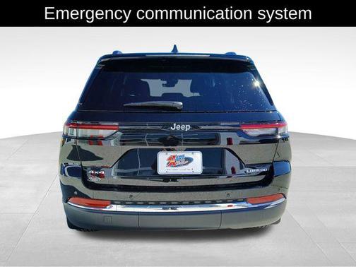 2026 Jeep Grand Cherokee Laredo