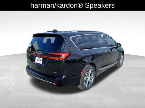 2026 Chrysler Pacifica L