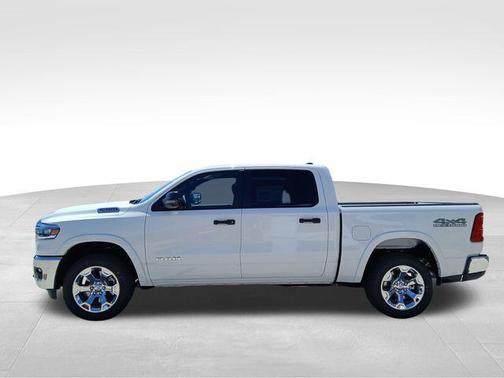 Bright White Clearcoat 2026 RAM 1500 Big Horn/Lone Star