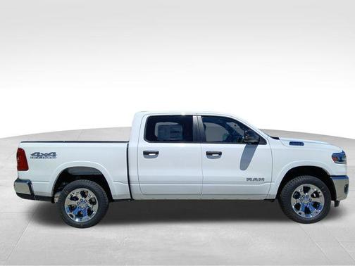 Bright White Clearcoat 2026 RAM 1500 Big Horn/Lone Star