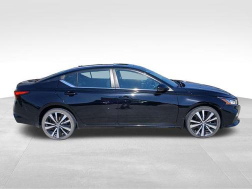 2020 Nissan Altima SR Intelligent AWD