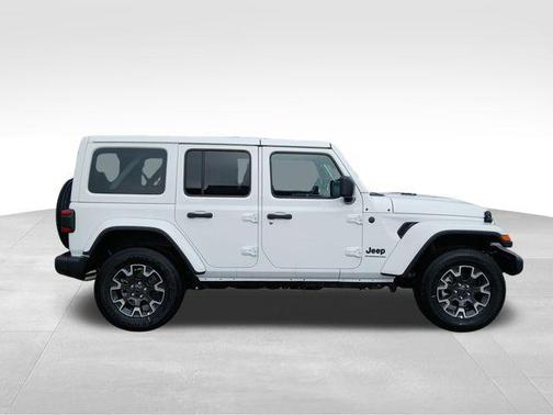 2026 Jeep Wrangler 4-Door Sahara 4x4
