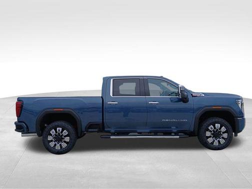Downpour Met 2026 GMC Sierra 2500 Denali