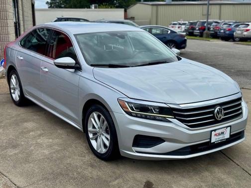 2020 Volkswagen Passat 2.0T SE