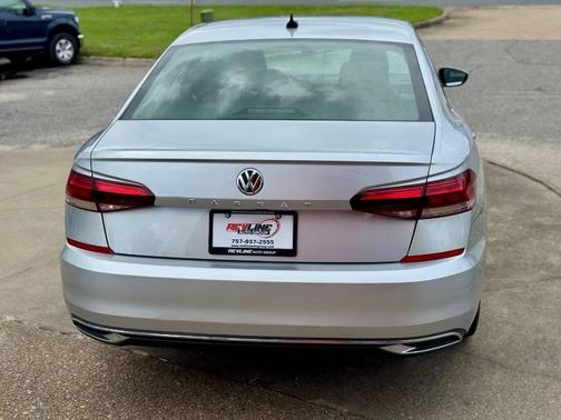 2020 Volkswagen Passat 2.0T SE