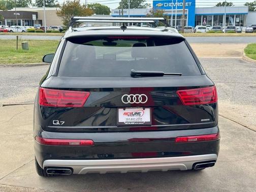 Night Black 2017 Audi Q7 2.0T Premium