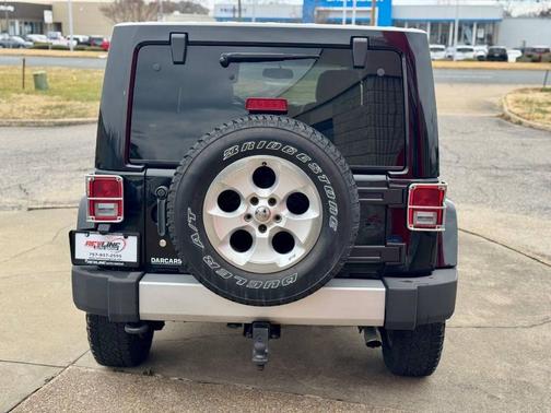 2013 Jeep Wrangler Unlimited Sahara