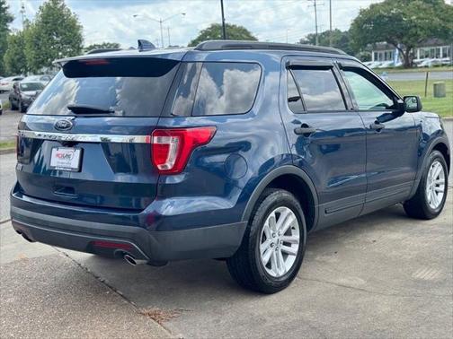 2017 Ford Explorer Base