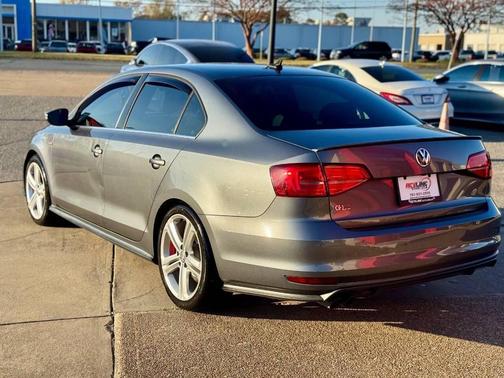 2017 Volkswagen Jetta 2.0T GLI